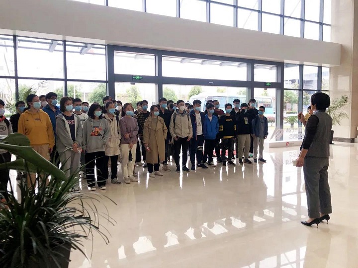 热烈欢迎常熟理工师生一行莅临江苏PA直营参观交流 热烈欢迎常熟理工师生一行莅临江苏PA直营参观交流